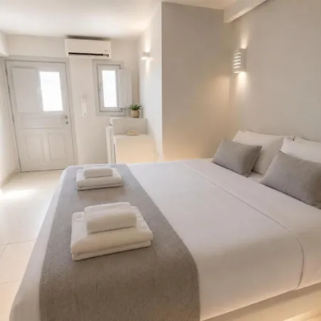 Lejlighedshotel South Beach- Beachfront Perissa (Santorini)