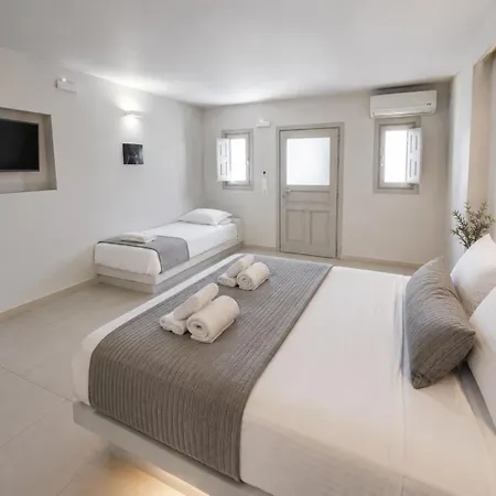 Lejlighedshotel South Beach- Beachfront Perissa (Santorini)